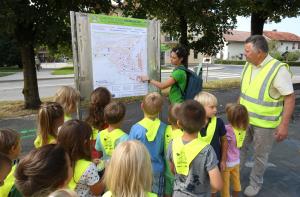 EVROPSKI TEDEN MOBILNOSTI POHOD Z OTROKI  16  FOTO ARHIV VRTCA